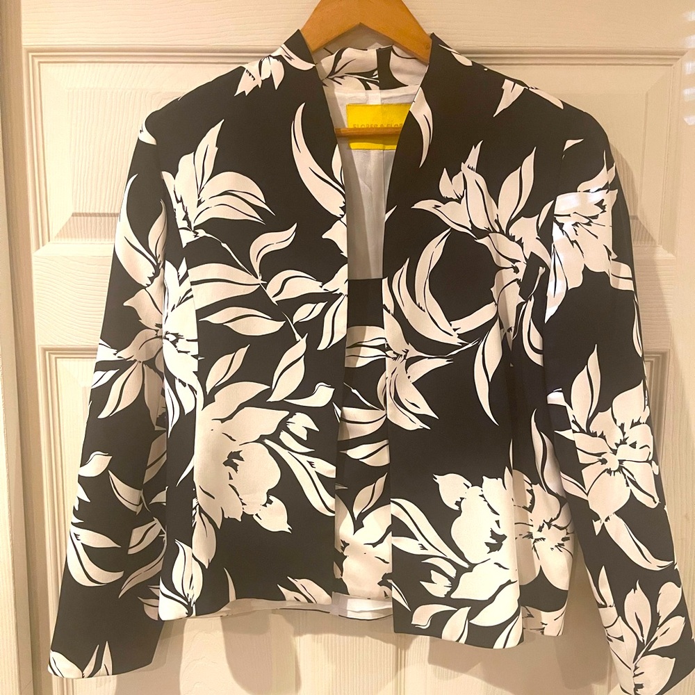 Flores & Flores Blazer & Corset 🖤 🤍